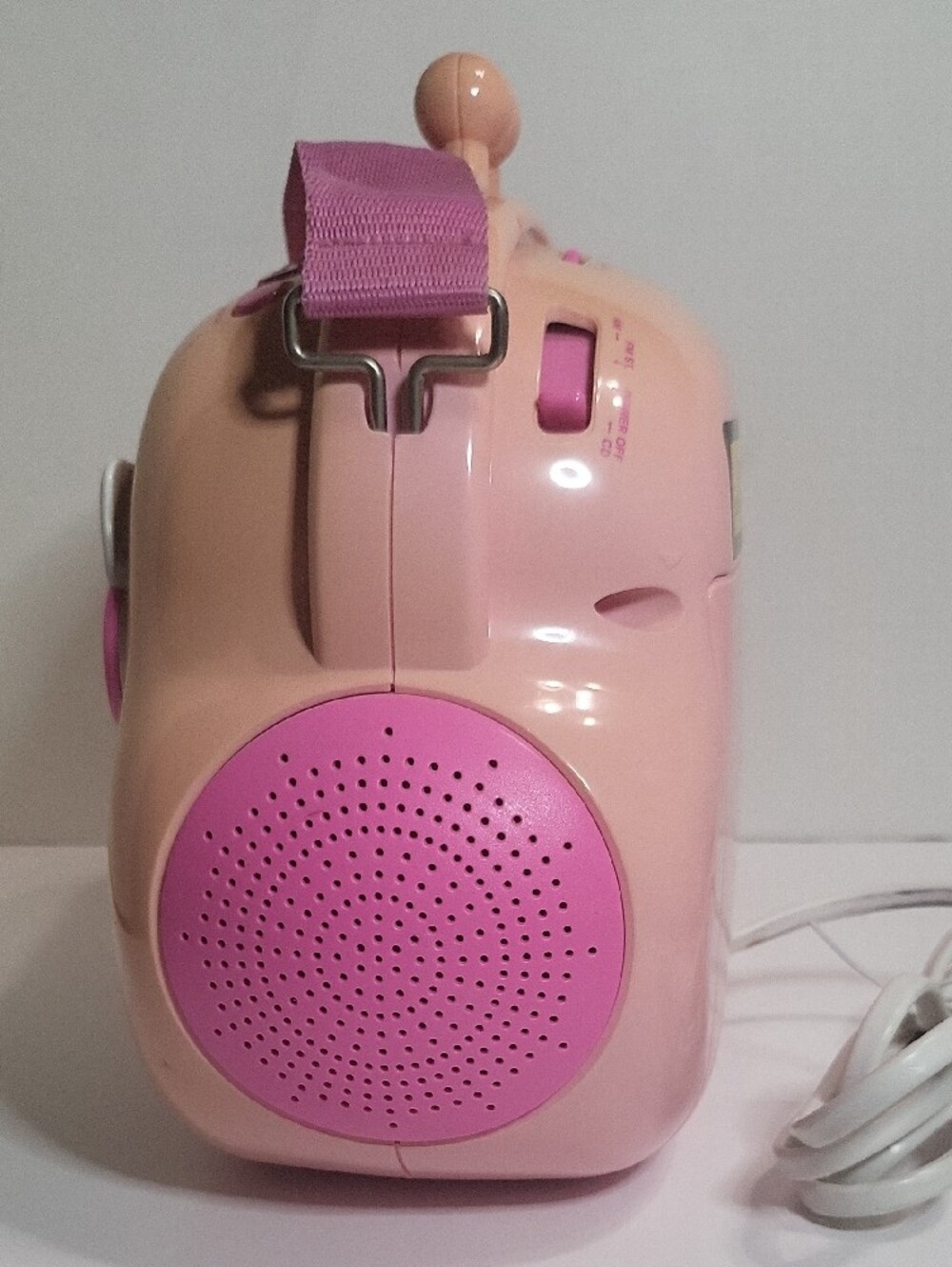 Vintage Hello Kitty Pink CD AM FM Radio - Picture 5 of 9